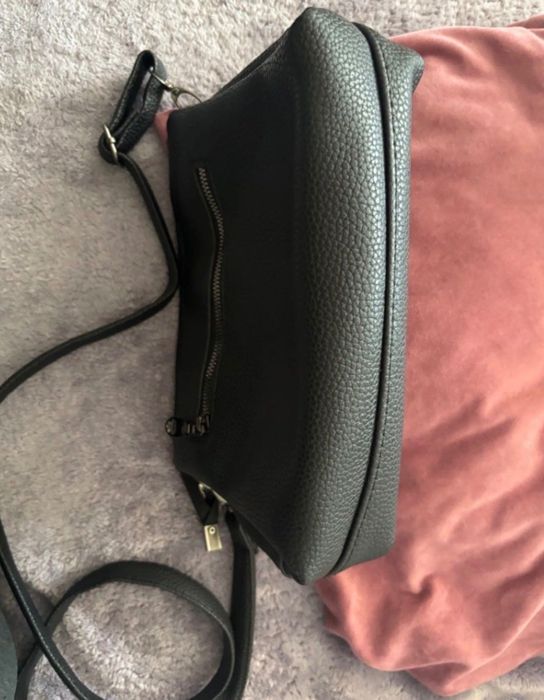 Дамска чанта Guess