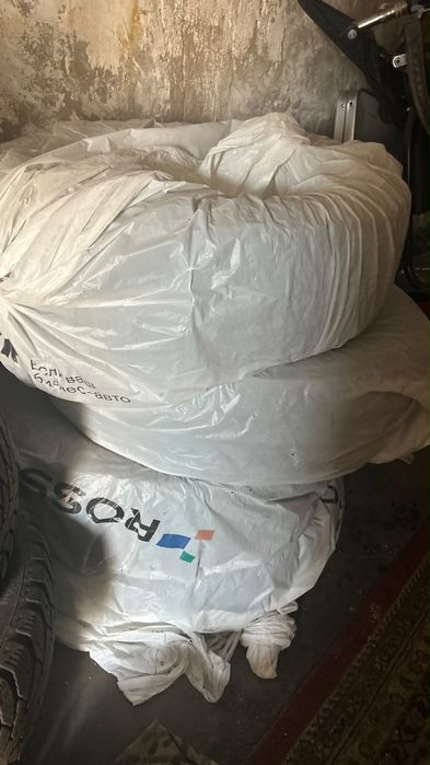 Зимние шины с шипами R 15  195/65