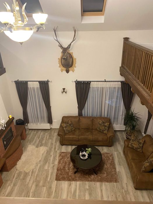 Inchiriez casa la cheie,