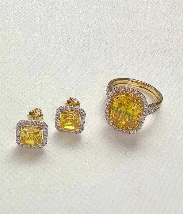 Серьги и кольцо с бриллиантами