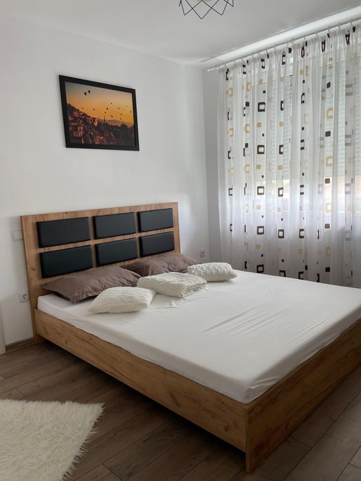Inchiriez apartament cu 2 camere