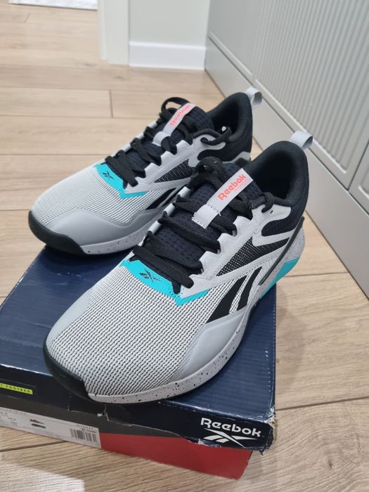 Продам новые Reebok Nanoflex TR2.0