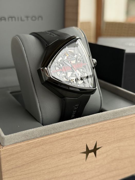 Hamilton Ventura Elvis 80 Skeleton H24535331