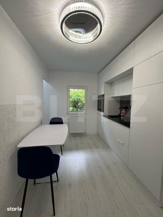 Apartament cu 2 camere, de inchiriat, decomandat, ultracentral, etajul