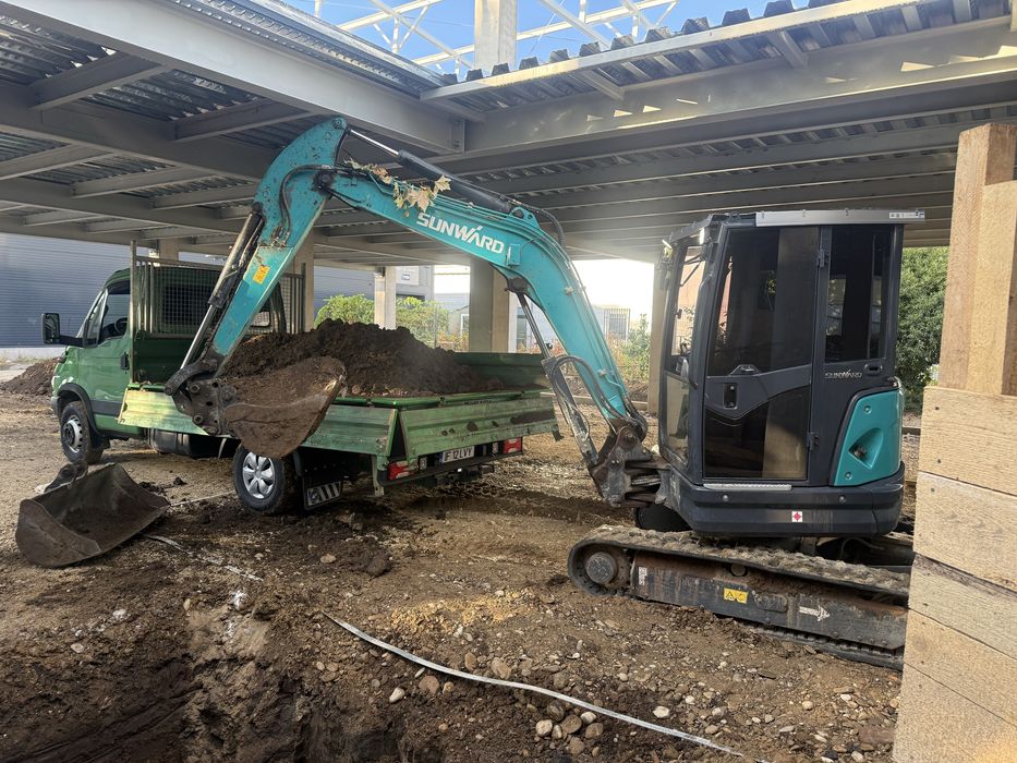 De Inchiriat Miniexcavator 3,5 + Picon + Basculanta  Transport
