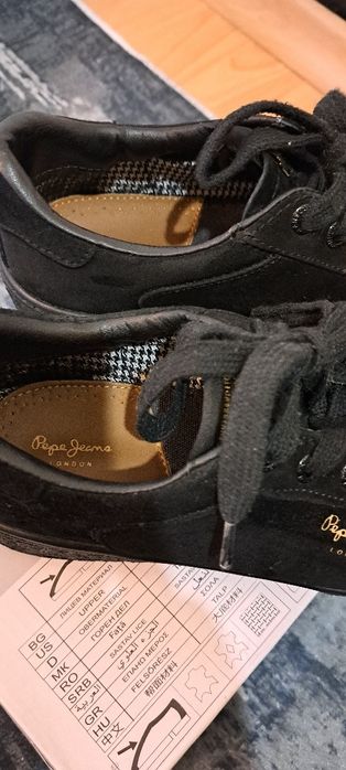 Обувки ,естествен велур