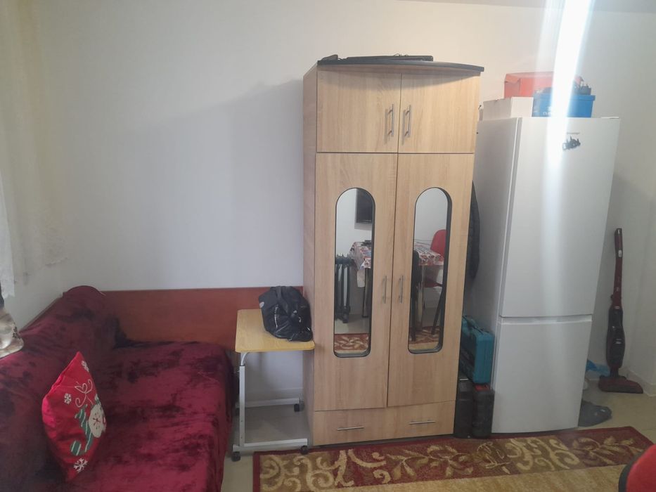 Cameră de cămin în Hunedoara 15 mp dotata cu tot ce se vede 10 mi euro
