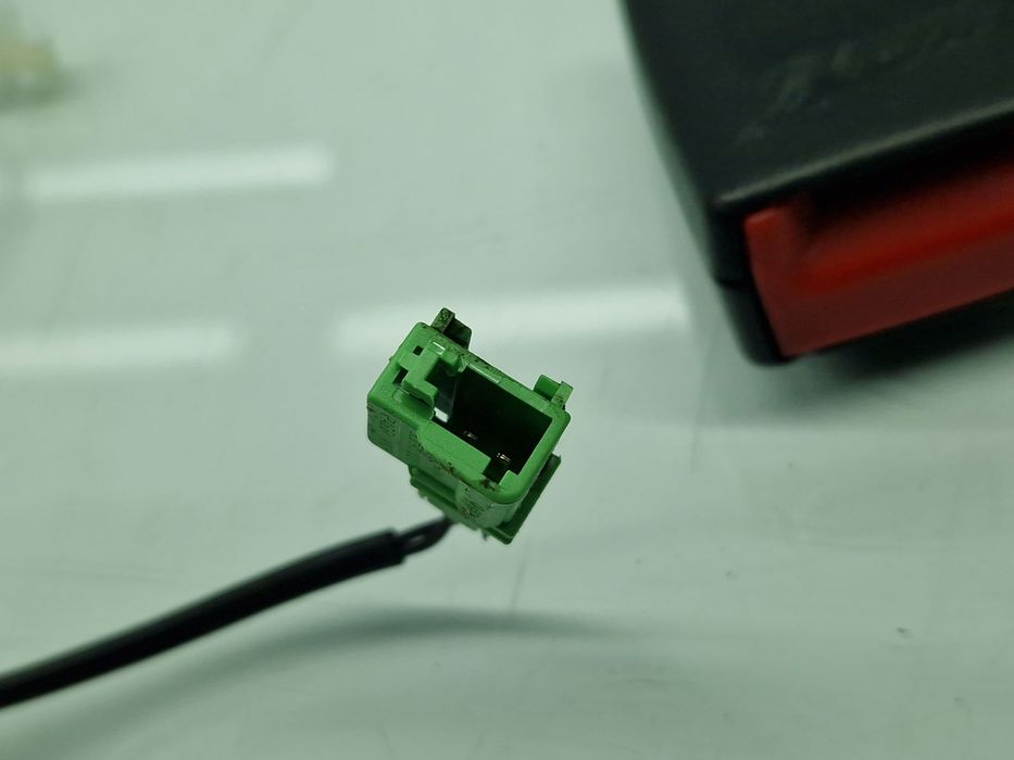 Capsa centura dreapta fata Volkswagen Polo (6R) [Fabr 2009-2016] 6R48