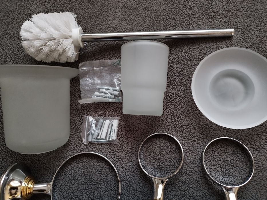 Комплект аксесоари за баня