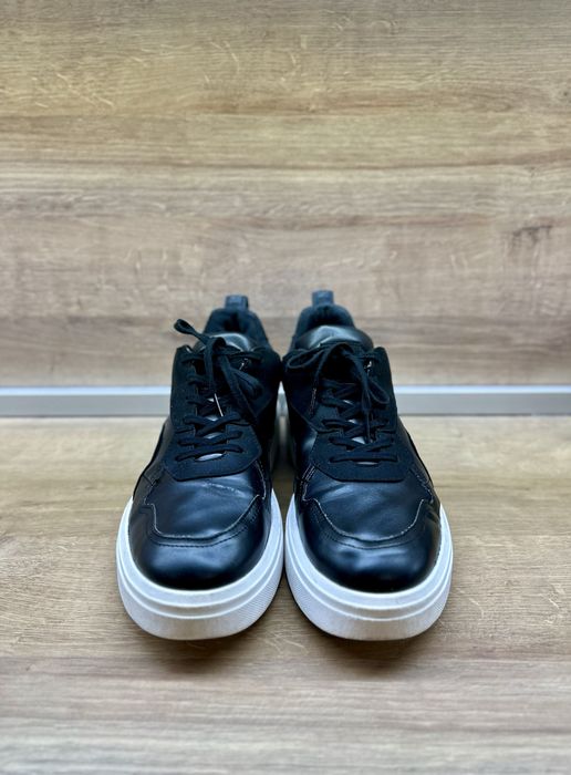 Продават се мъжки кецове/ сникърси/ обувки Steve Madde в размер 43 EU