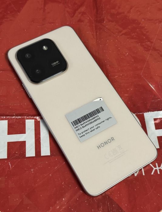 ЧИСТО НОВ 256GB Honor X7d Гаранция Технополис 2027г. Desert Gold