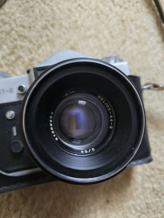 Продам фотоаппарат "Зенит-Е"