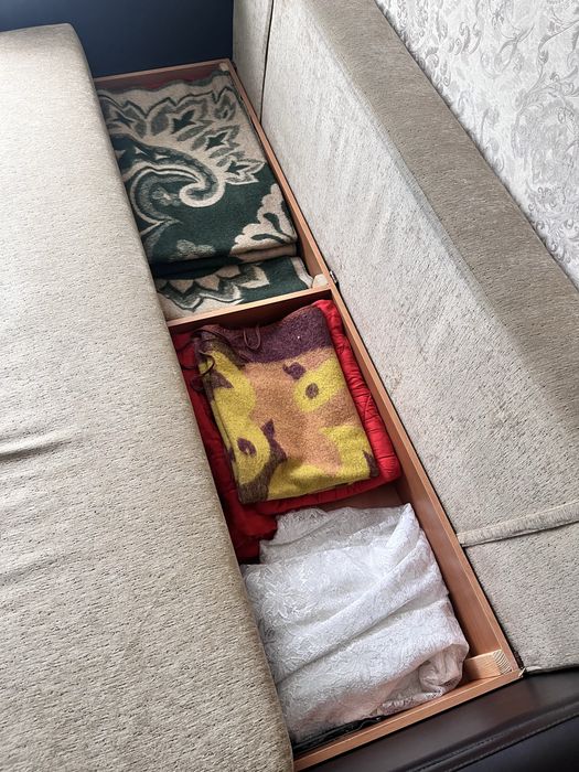 Мягкий уголок в госстиную