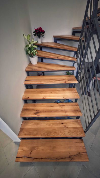 Trepte din lemn de stejar