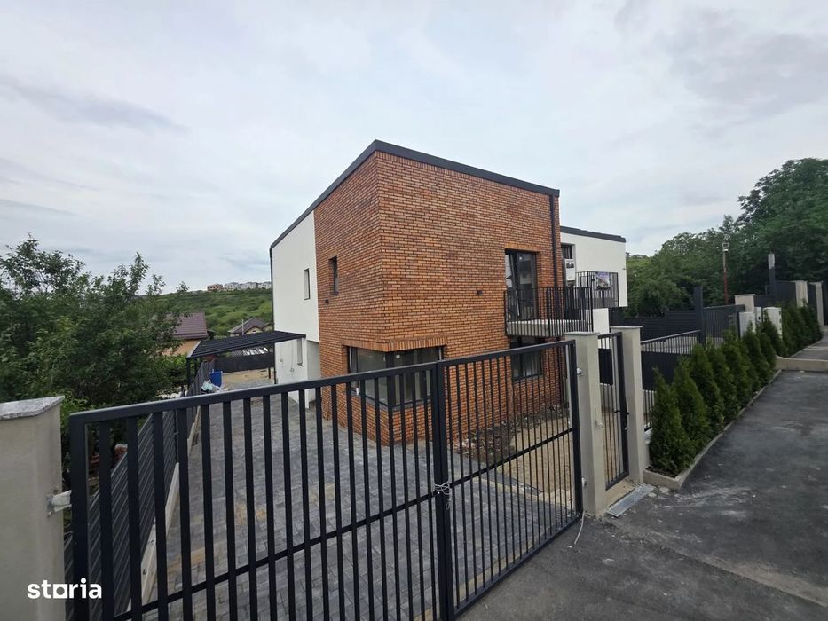 Duplex NZEB in Dezmir - SU 180MP I Teren 300MP - Panouri Solare