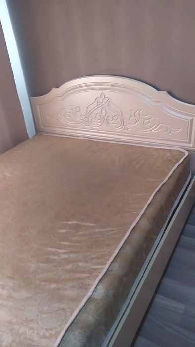 Продам кровать б\у в хорошем состоянии