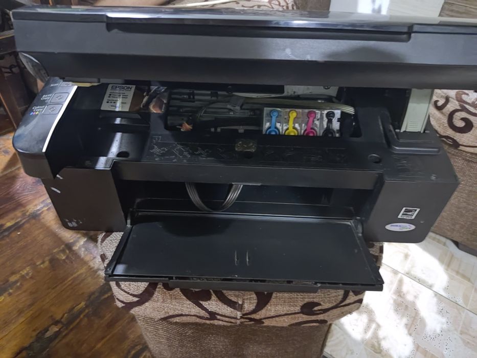 Продаётся цветной принтер