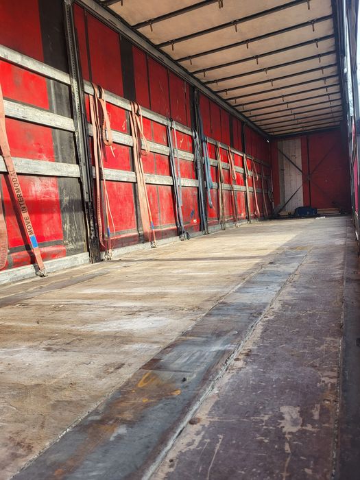 De vânzare semiremorca Schmitz 2006