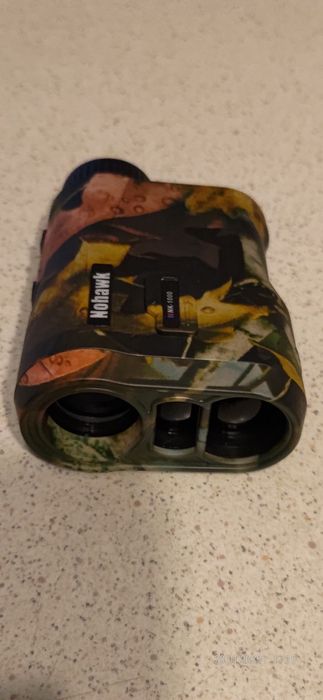 Лазерен далекомер до 1000 метра