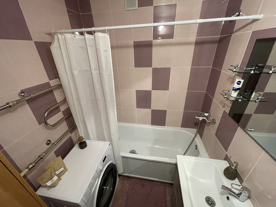 Продается 2шка на Бульваре Гагарина