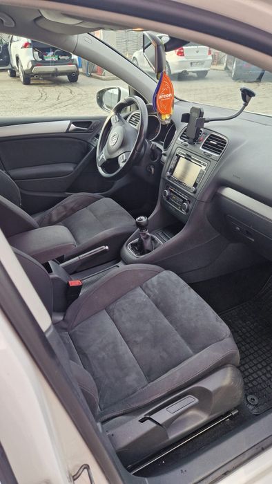 VOLKSWAGEN Golf 2011 — imagine 5