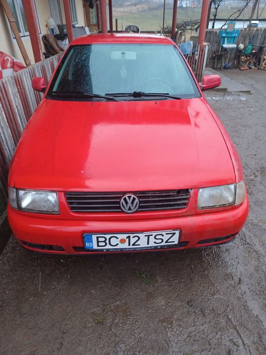 Vând doua vw polo an 2000
