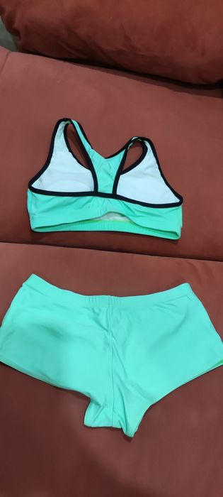 Продам купальник