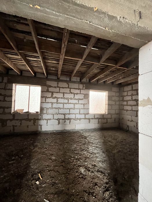 Продам недостроенный дом