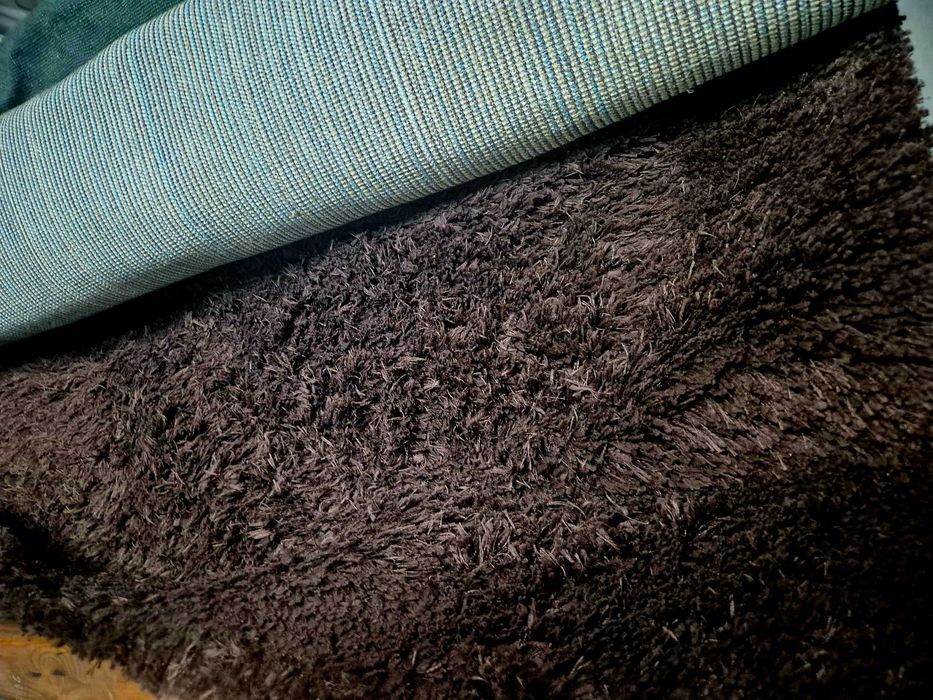 Продавам   килими