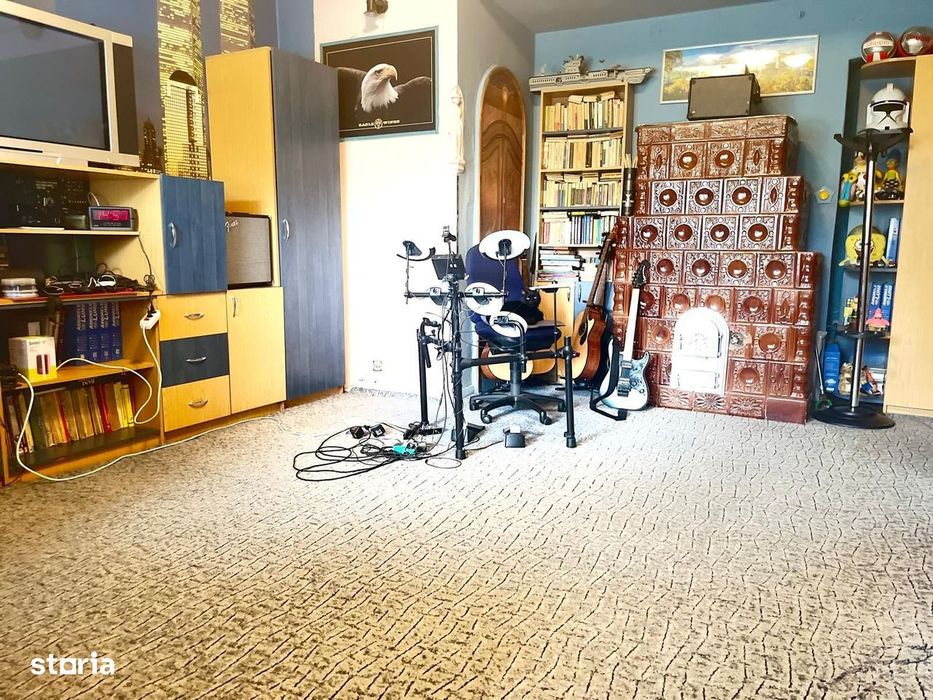 Apartament cu 4 Camere în Imobil Istoric
