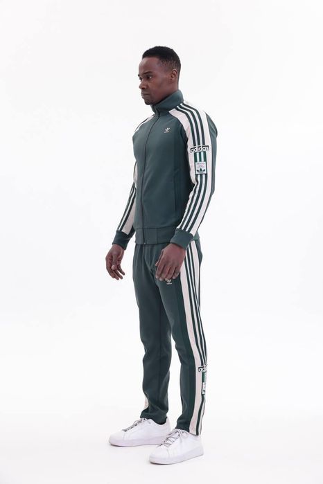 Oferta! Trening Adidas original! Toate marimile disponibile!