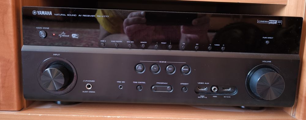 Продается AV Receiver YAMAHA RX-V777