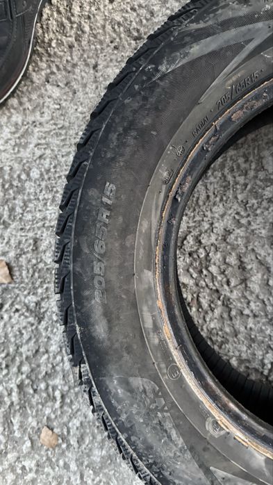 Продам шины зимнии