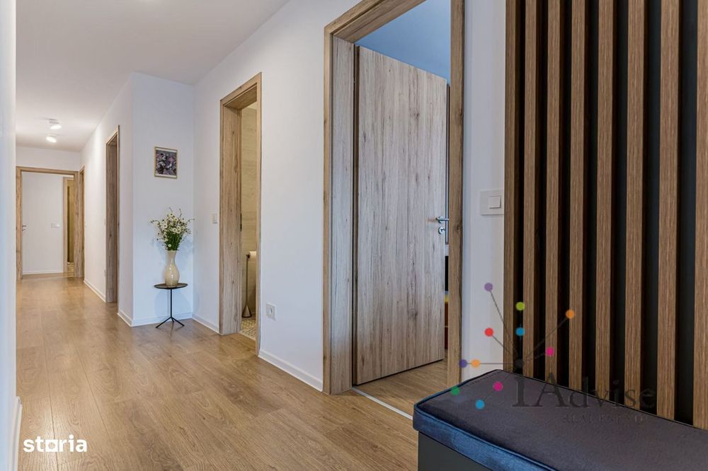 Penthouse de Vis în Inima Zonei Coresi – Tractorul