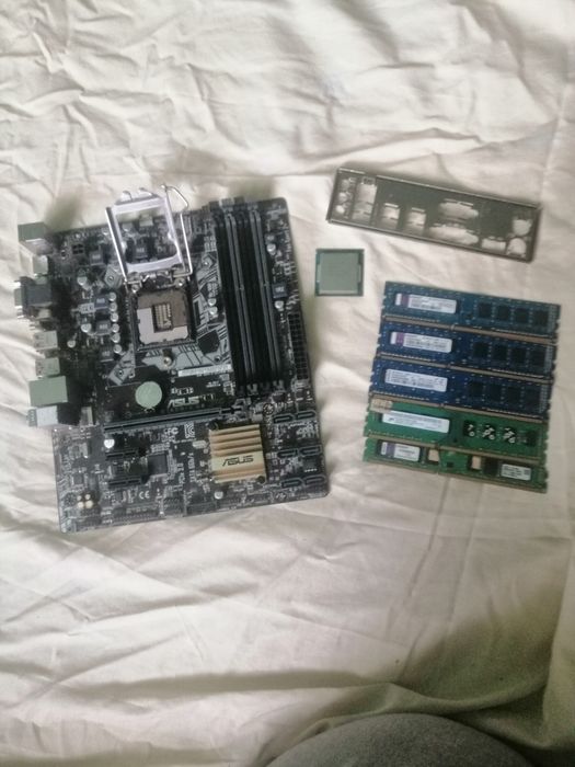 Vând kit lite gaming