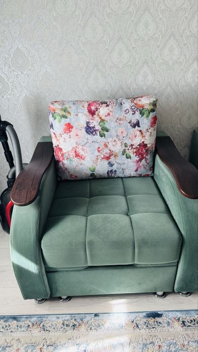 Продам диван и кресло !