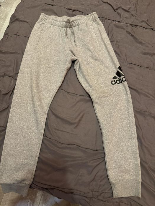 Адидас долнище сиво