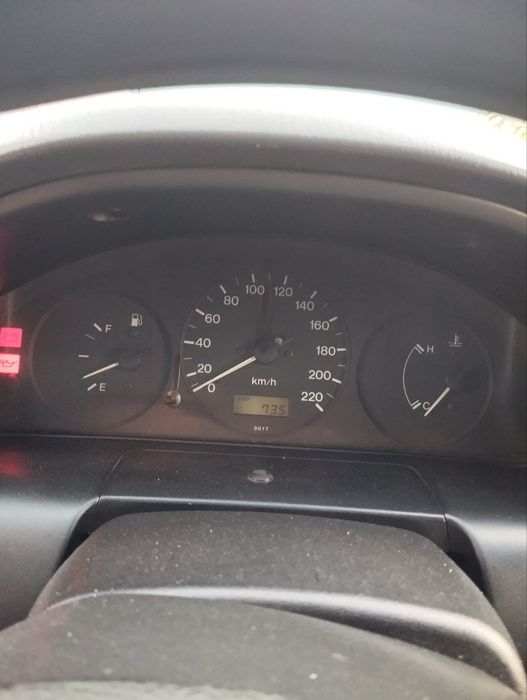 Продам мазду в хорошем состояние