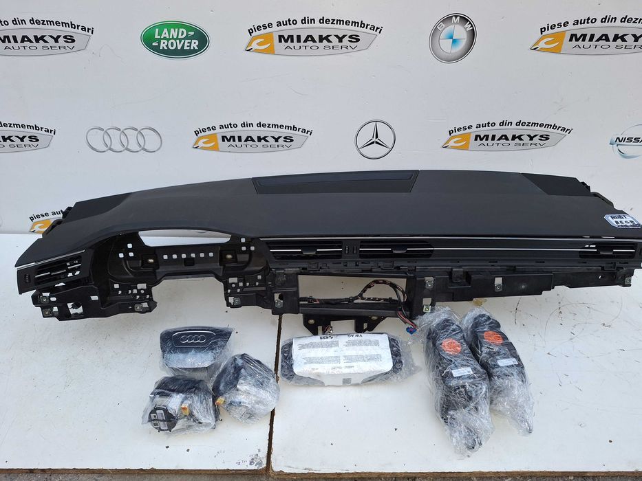 Plansa de bord+kit airbag-uri(volan+pasager,centuri)AudiA6C8 2018-2023