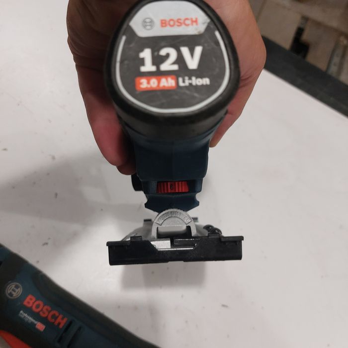 Акумулаторно зеге и ъглов винтоверт Бош Bosch GST 12V-70 Bosch 12V-10