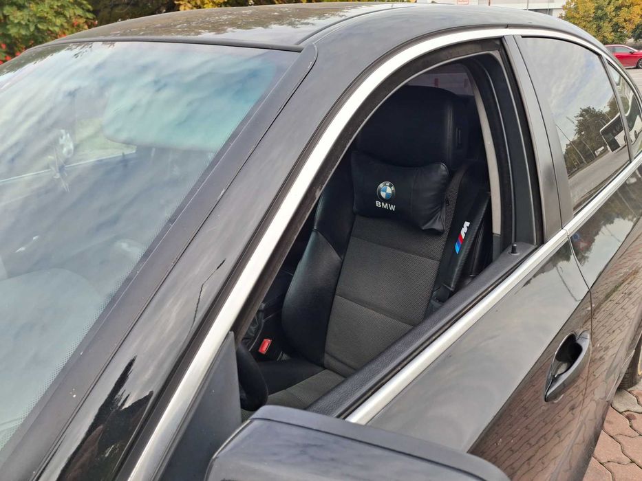 НОВИ!!! Комплекти авто възглавници и подложки за колани за БМВ