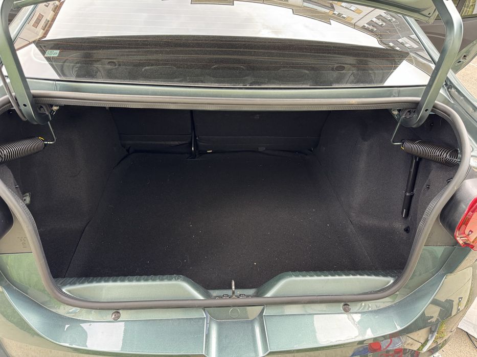 Curățare tapițerie auto și casă