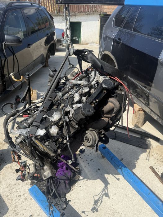 Двигател М57 3.5 286 НА ЧАСТИ!