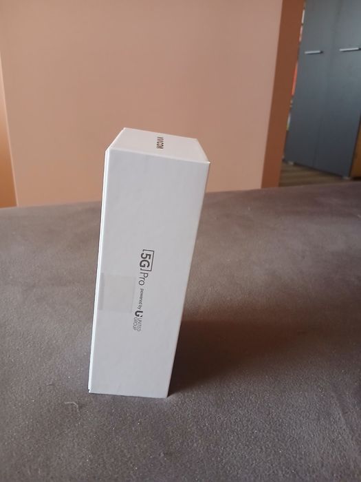 Продавам телефон Vivacom 5G Pro