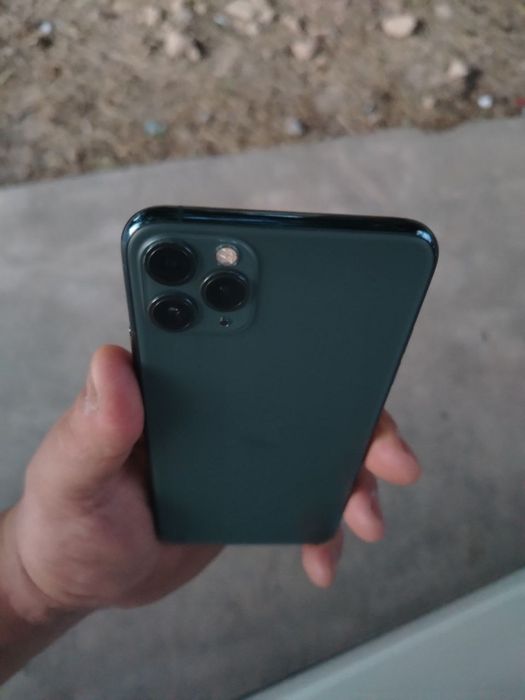 Iphone 11 pro max 64 GB Srochna sotiladi