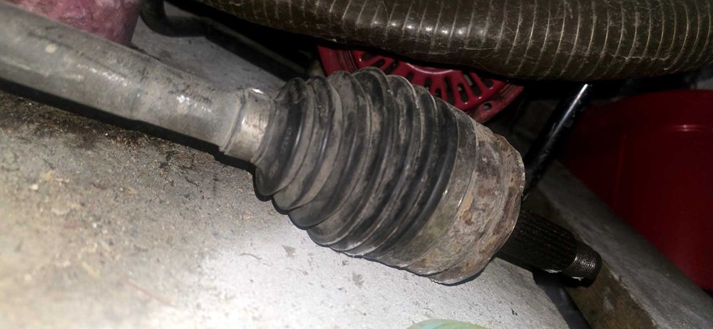 Полуоска за субару легаси