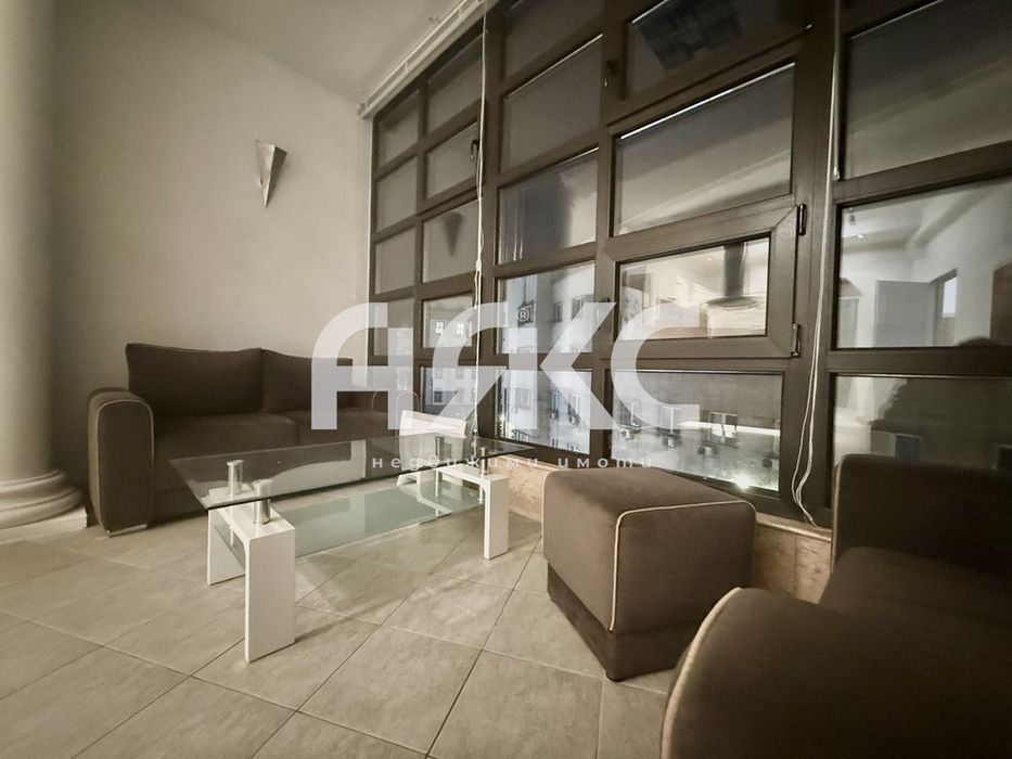 Двустаен обзаведен апартамент под наем в Центъра на София