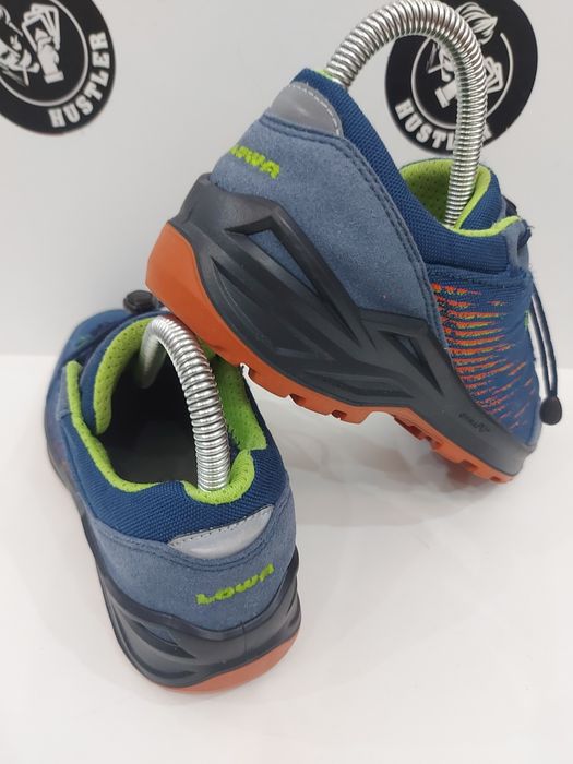 Туристически обувки LOWA. Номер 36