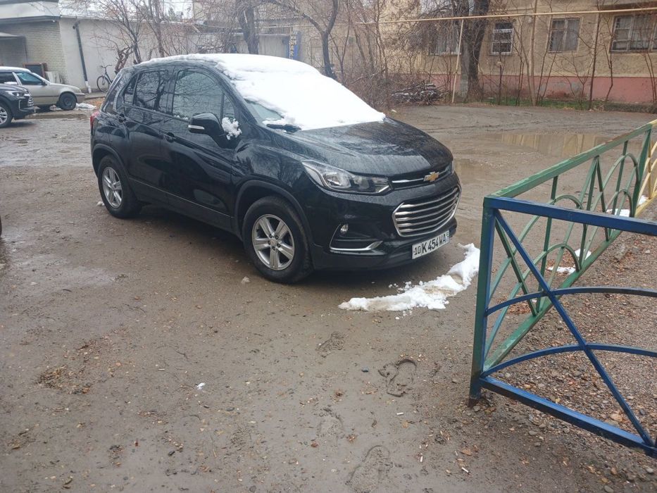 Trecker 1      10700$