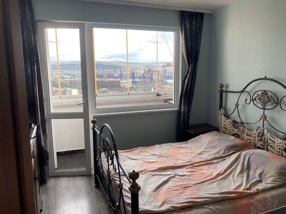 Дава се под наем Двустаен апартамент в Варна, ЖП Гара - 60 кв.м за 520 € - Снимка #4